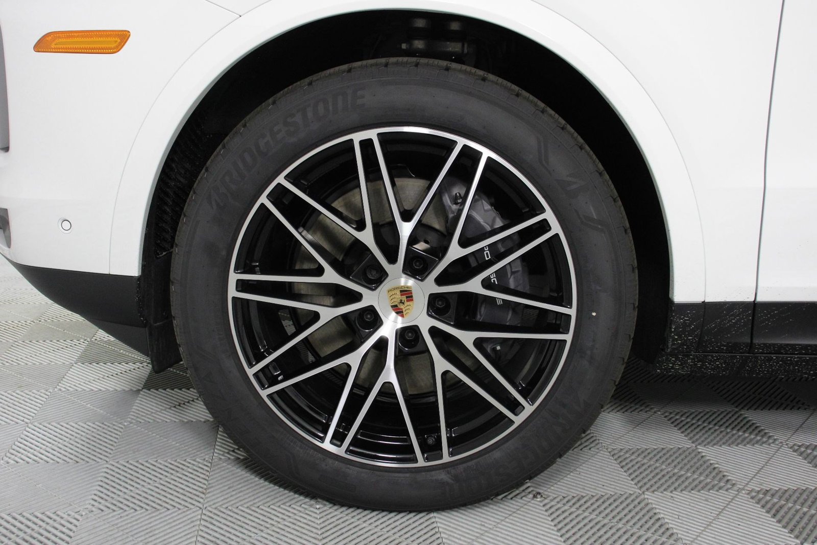 New 2026 Porsche Cayenne AWD/4WD image 16