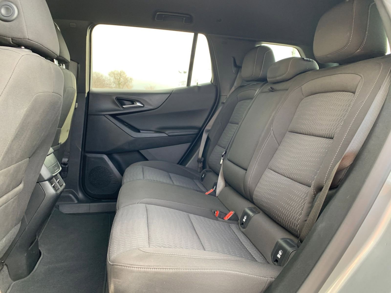 Used 2025 Chevrolet Equinox LT image 24