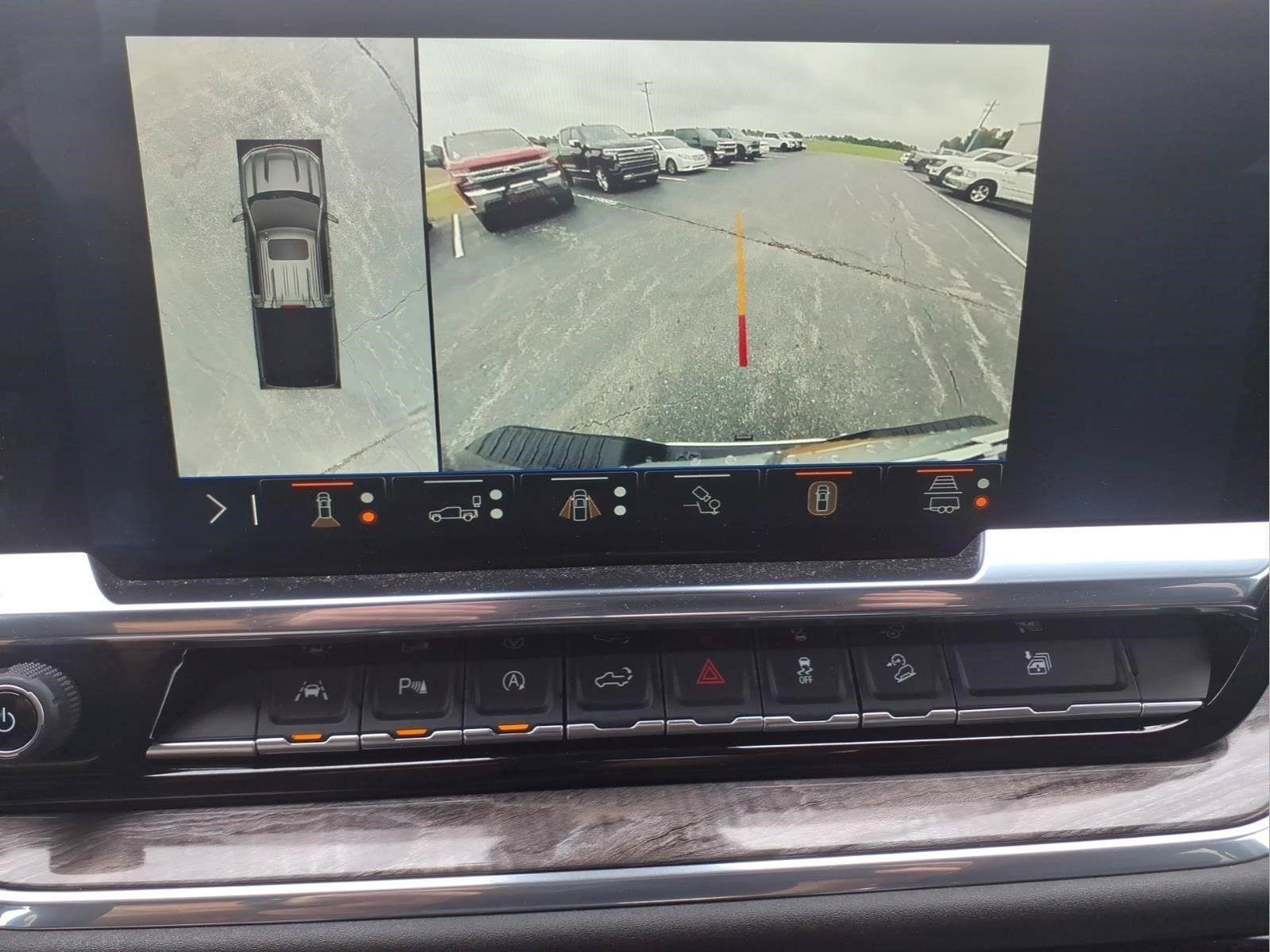 Used 2025 Chevrolet Silverado 1500 LTZ AWD/4WD image 28
