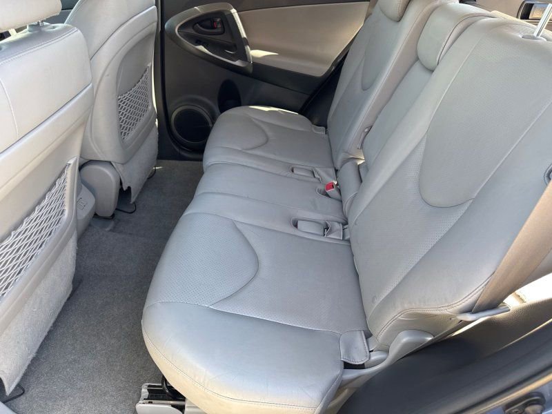 Used 2010 Toyota RAV4 Limited image 12