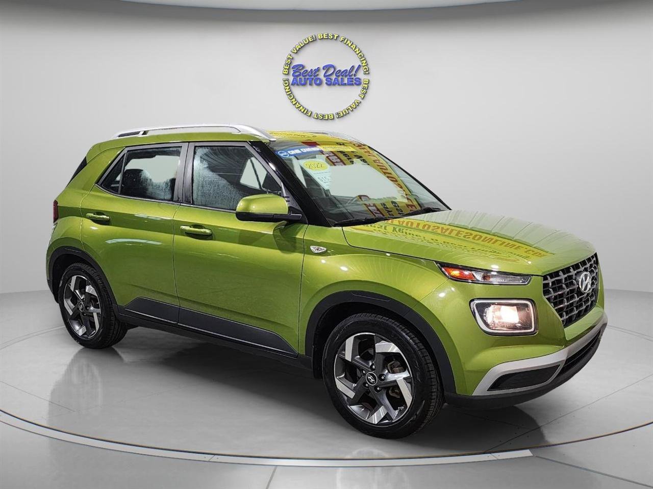 Used 2022 Hyundai Venue SEL FWD image 8