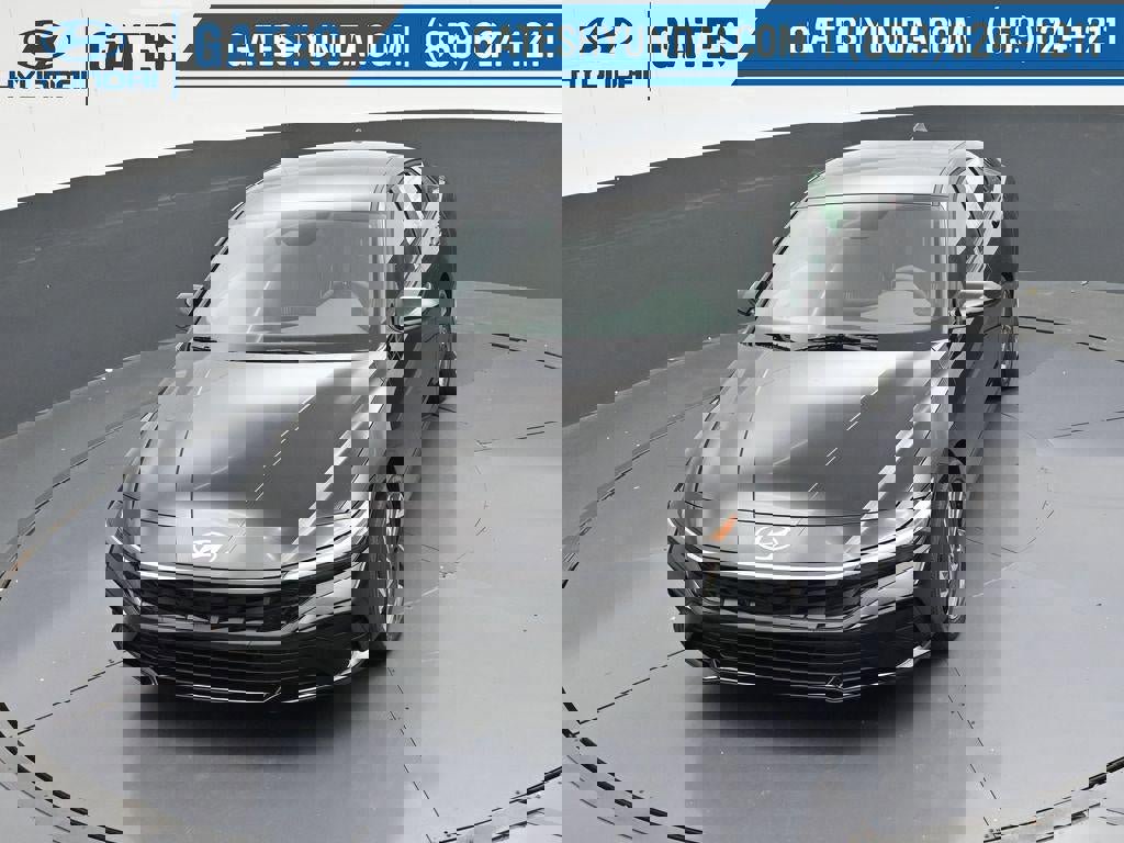 New 2025 Hyundai Elantra Sport image 44