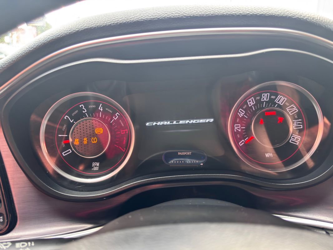 Used 2016 Dodge Challenger R/T image 13