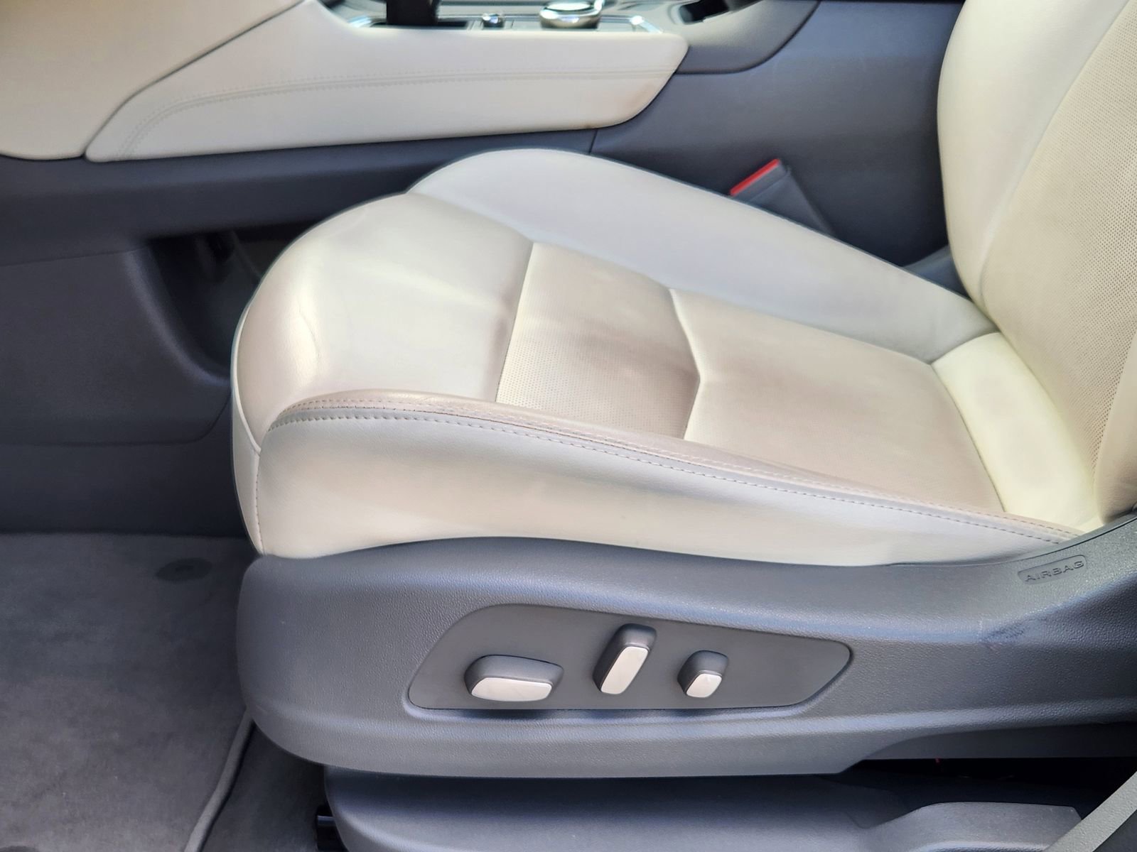 Used 2023 Cadillac XT5 Premium Luxury w/ Technology Package image 26