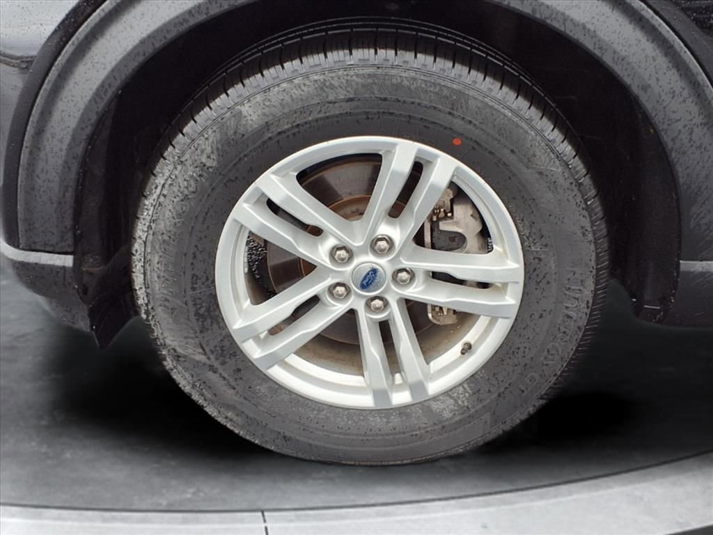 Used 2023 Ford Explorer XLT image 21
