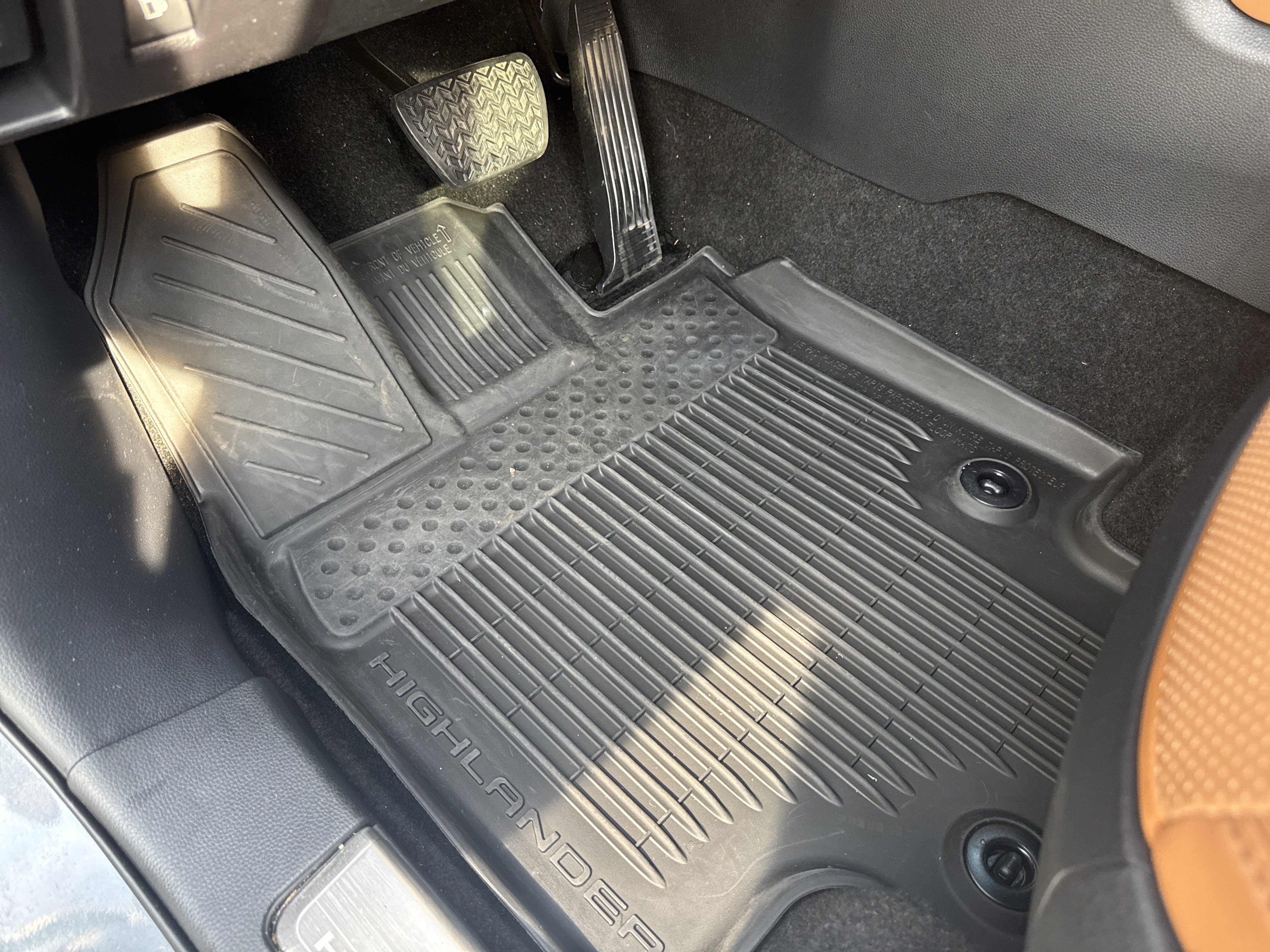 Used 2023 Toyota Highlander Platinum FWD image 22