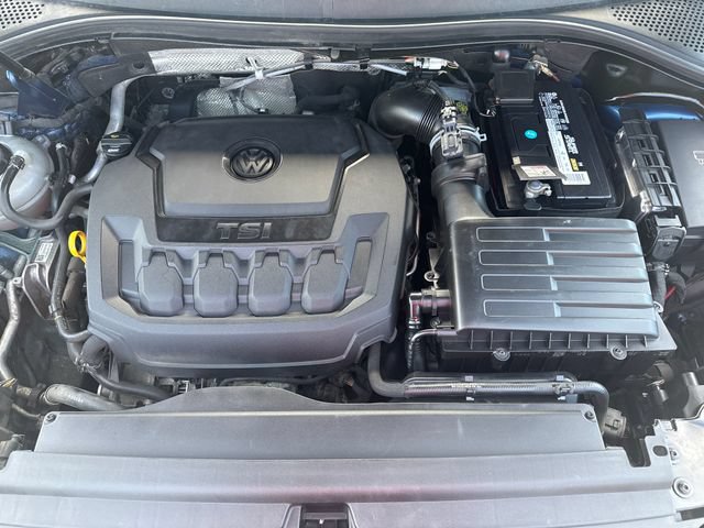 Used 2018 Volkswagen Tiguan SEL AWD/4WD image 24