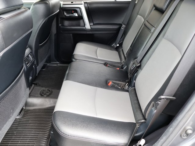 Used 2020 Toyota 4Runner SR5 Premium w/ Moonroof Package AWD/4WD image 24