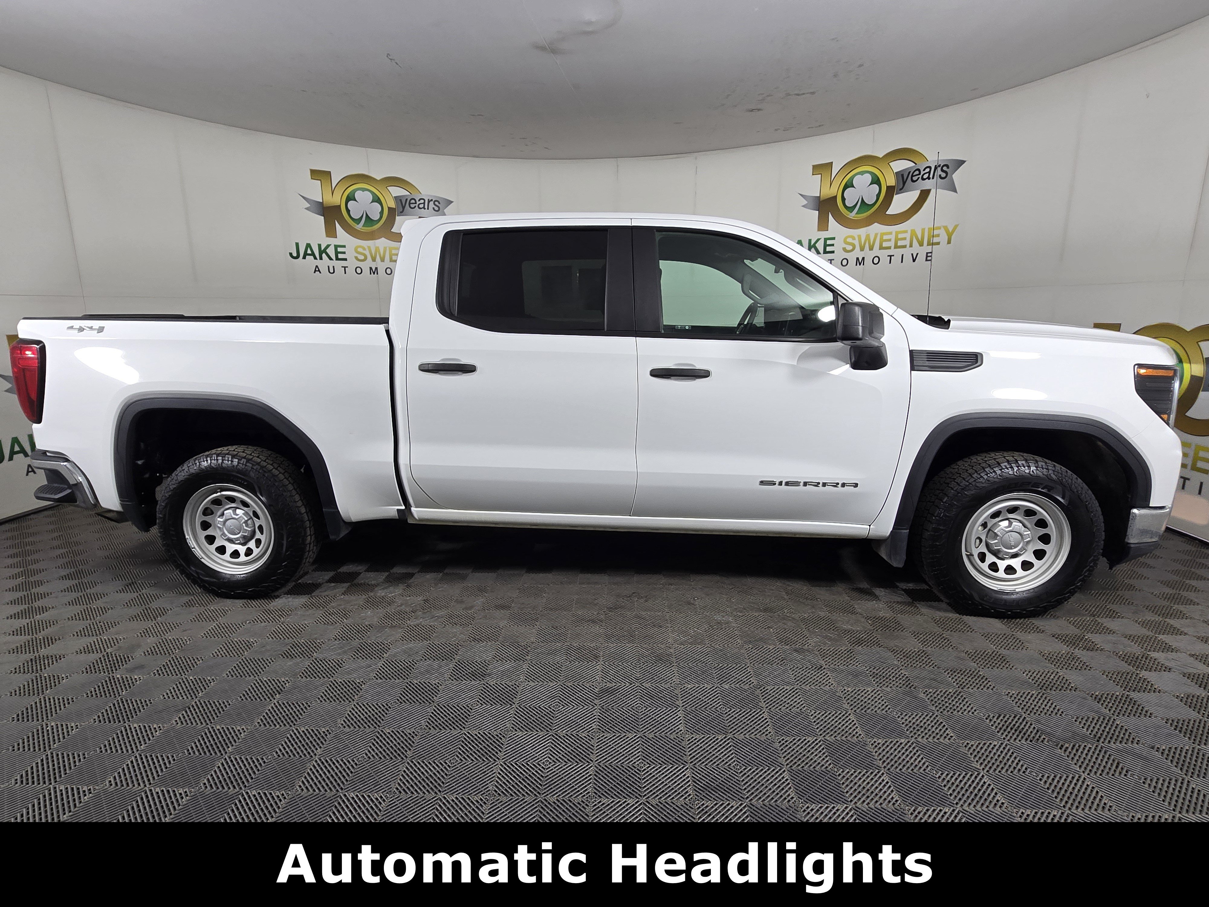 Certified 2024 GMC Sierra 1500 Pro w/ Pro Value Package AWD/4WD image 10