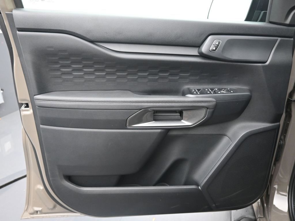 New 2025 Ford Ranger XLT w/ Equipment Group 301A High image 16