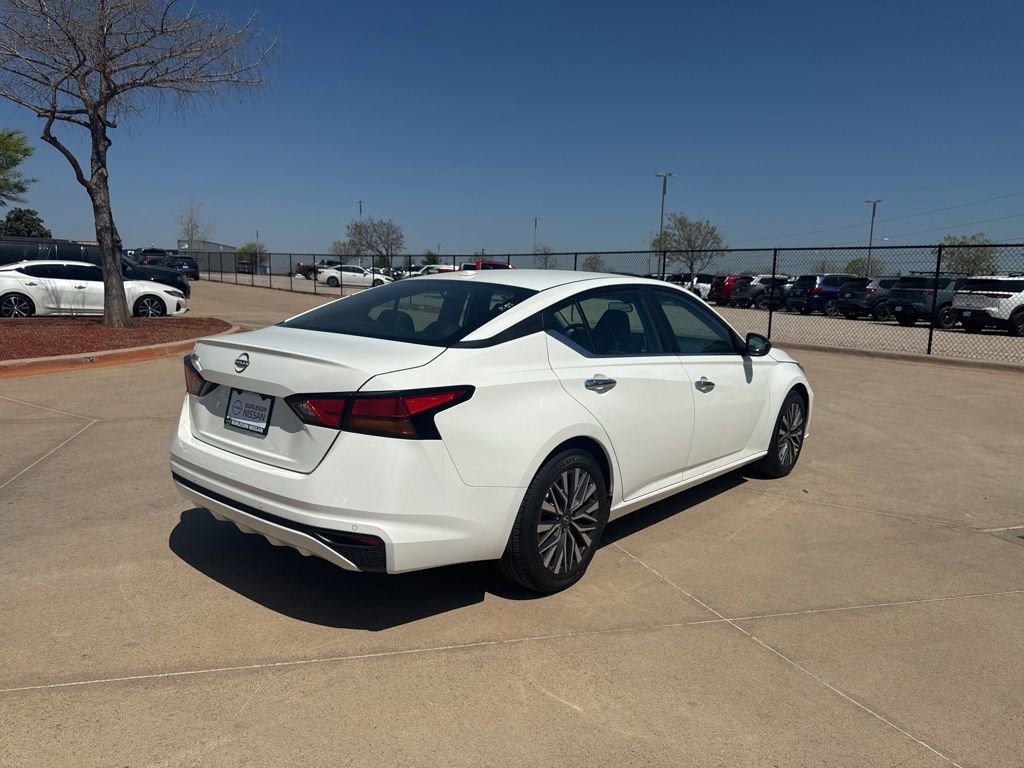 Certified 2025 Nissan Altima 2.5 SV image 5