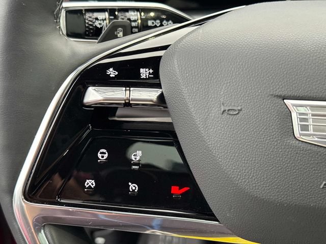 New 2026 Cadillac Vistiq Luxury w/ LPO, Floor Liner Package AWD/4WD image 30