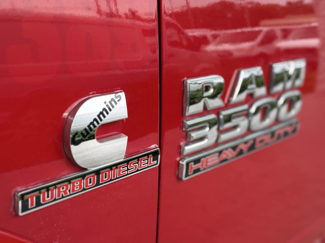 Used 2013 RAM 3500 SLT w/ Luxury Group image 17