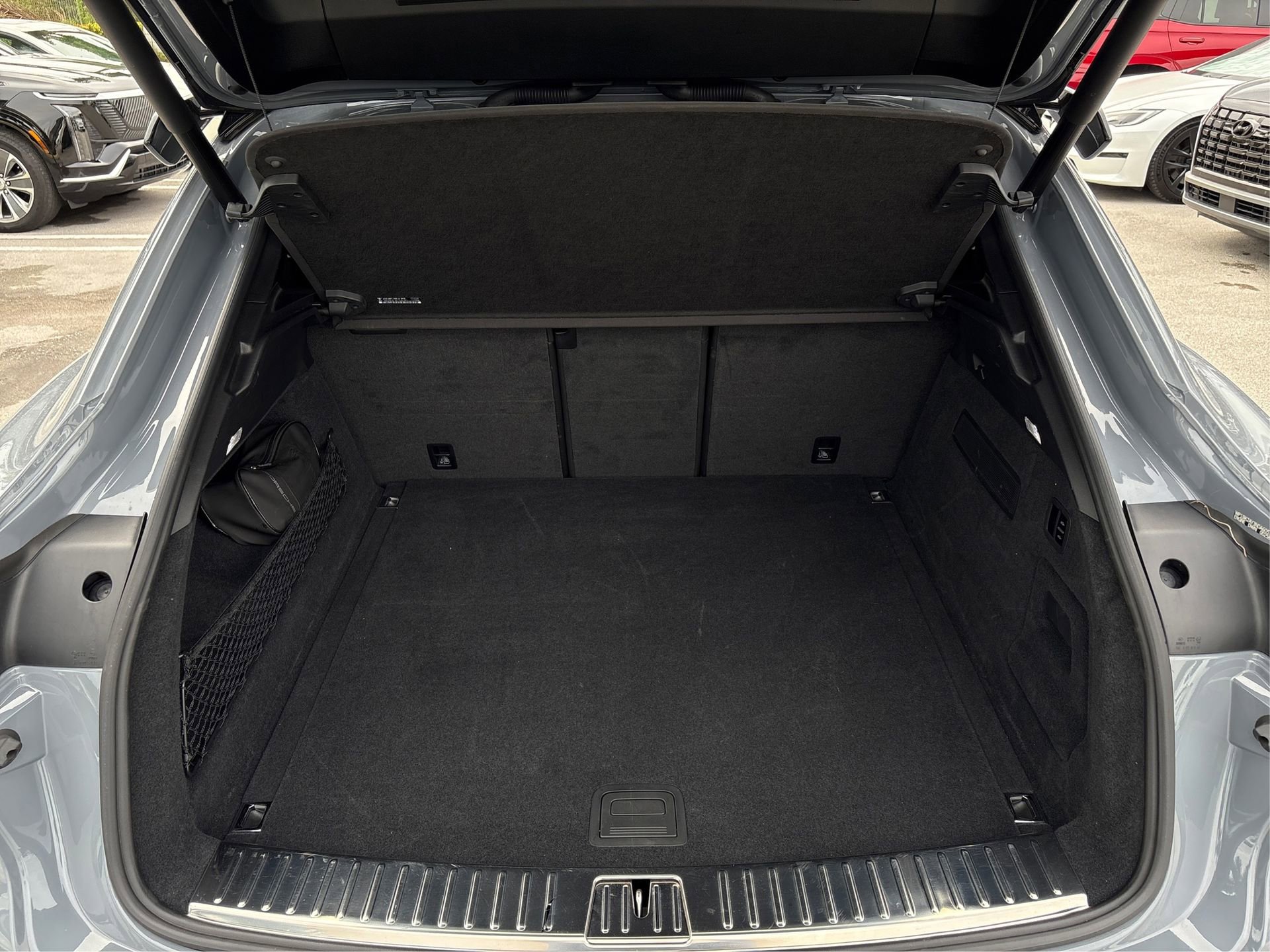 Used 2022 Porsche Cayenne Turbo GT image 10