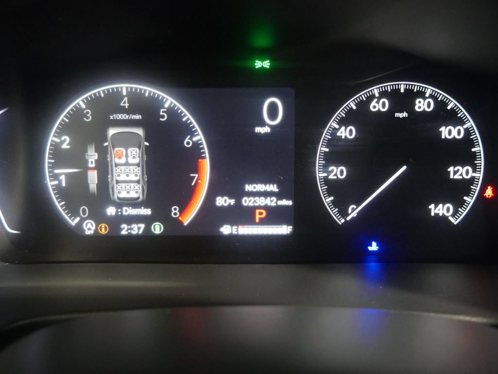 Used 2025 Honda Pilot Sport image 15