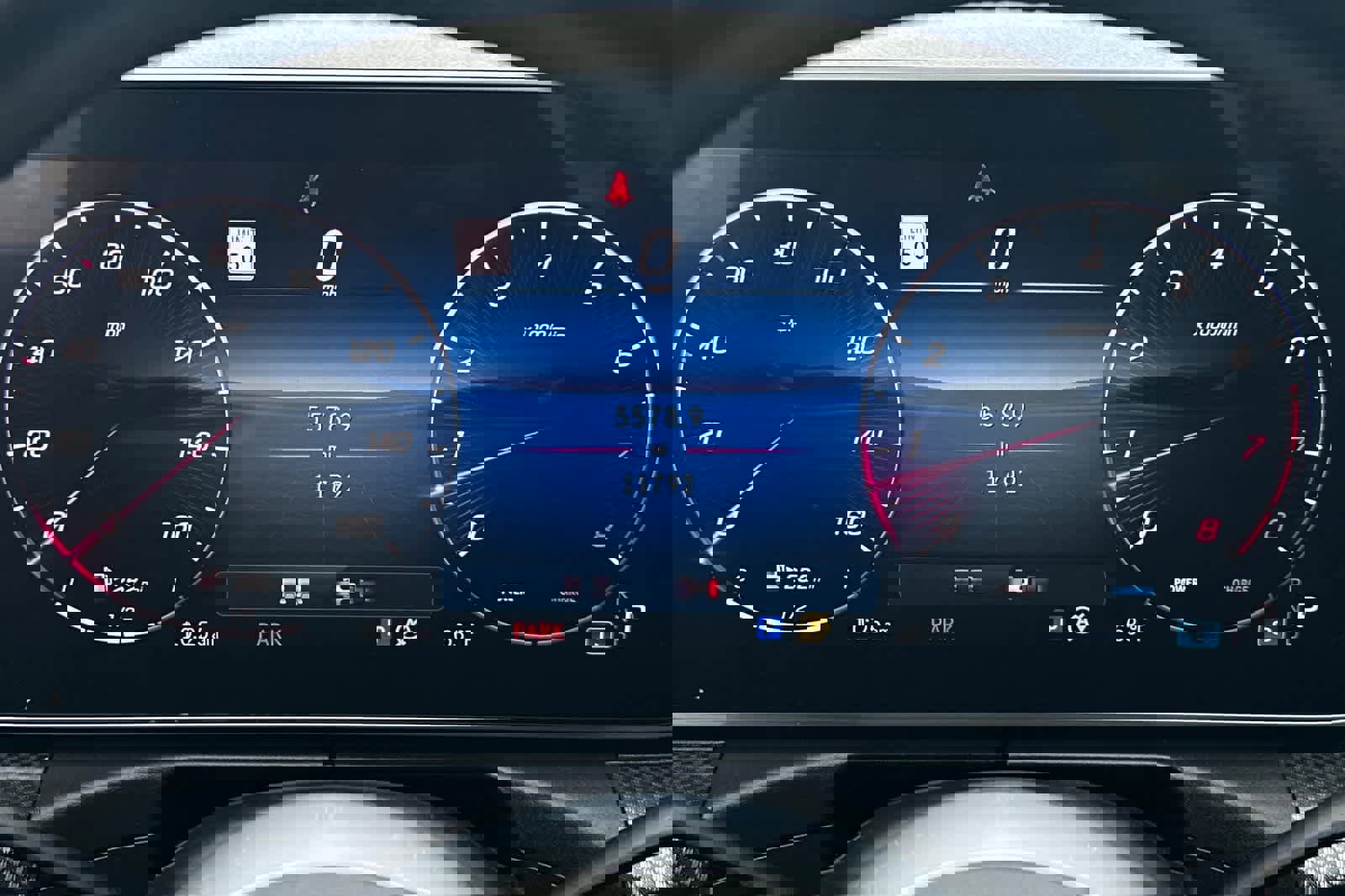 Used 2024 Mercedes-Benz CLE 300 4MATIC Coupe image 32