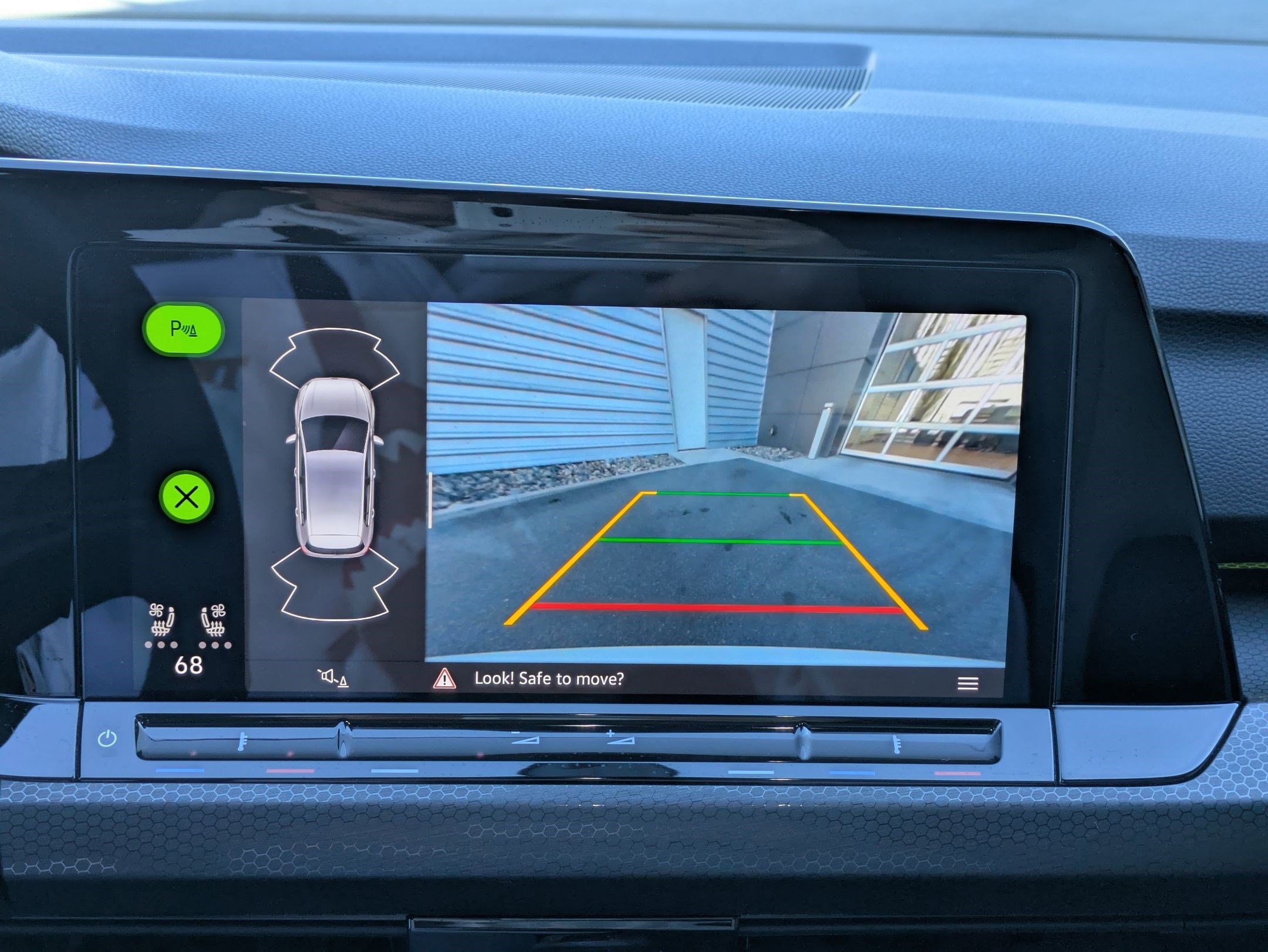 Used 2022 Volkswagen GTI SE FWD image 24