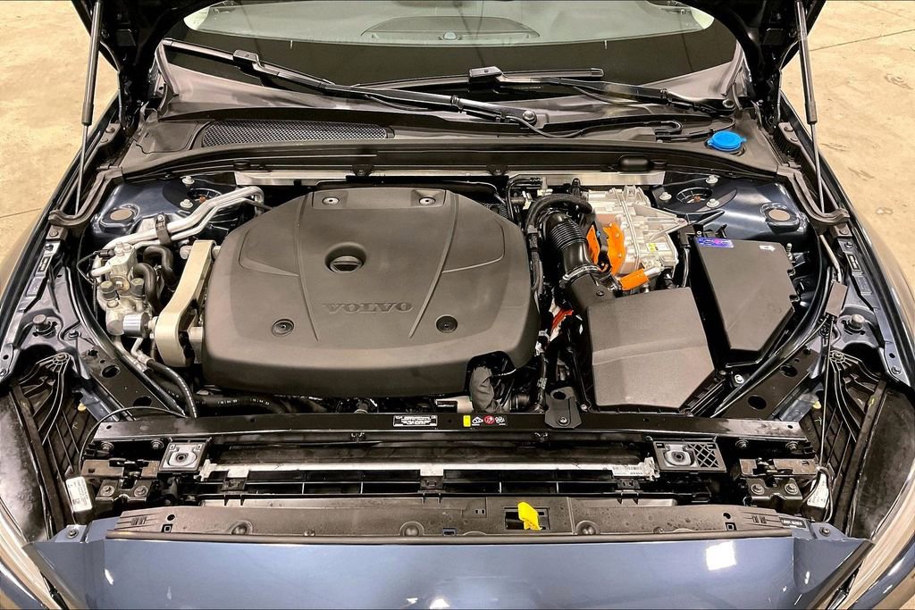 Certified 2024 Volvo S60 T8 Plus w/ Climate Package AWD/4WD image 30