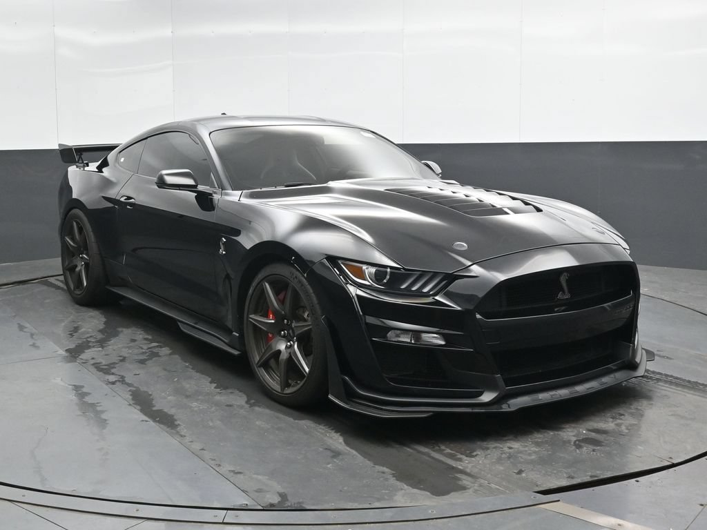 Used 2020 Ford Mustang Shelby GT500 w/ Carbon Fiber Track Pack RWD image 4