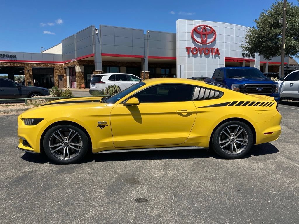 Used 2017 Ford Mustang GT w/ Enhanced Security Package RWD image 7