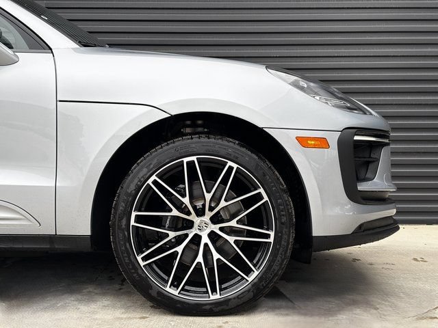 Certified 2026 Porsche Macan S AWD/4WD image 11