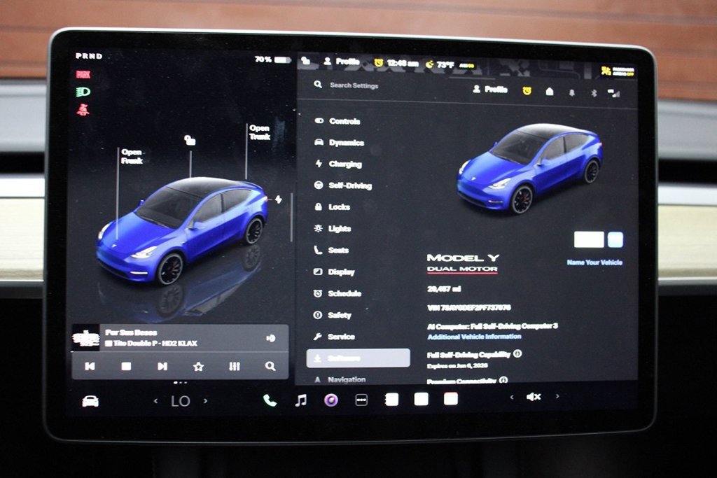 Used 2023 Tesla Model Y Performance AWD/4WD image 29