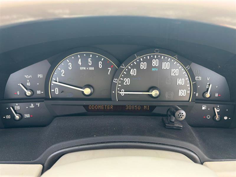 Used 2005 Cadillac XLR RWD image 32