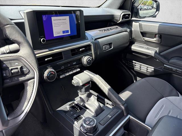 Certified 2026 Toyota Tacoma TRD Off-Road AWD/4WD image 16