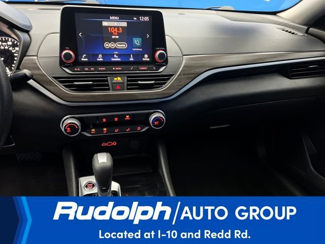 Used 2024 Nissan Altima 2.5 SV image 17