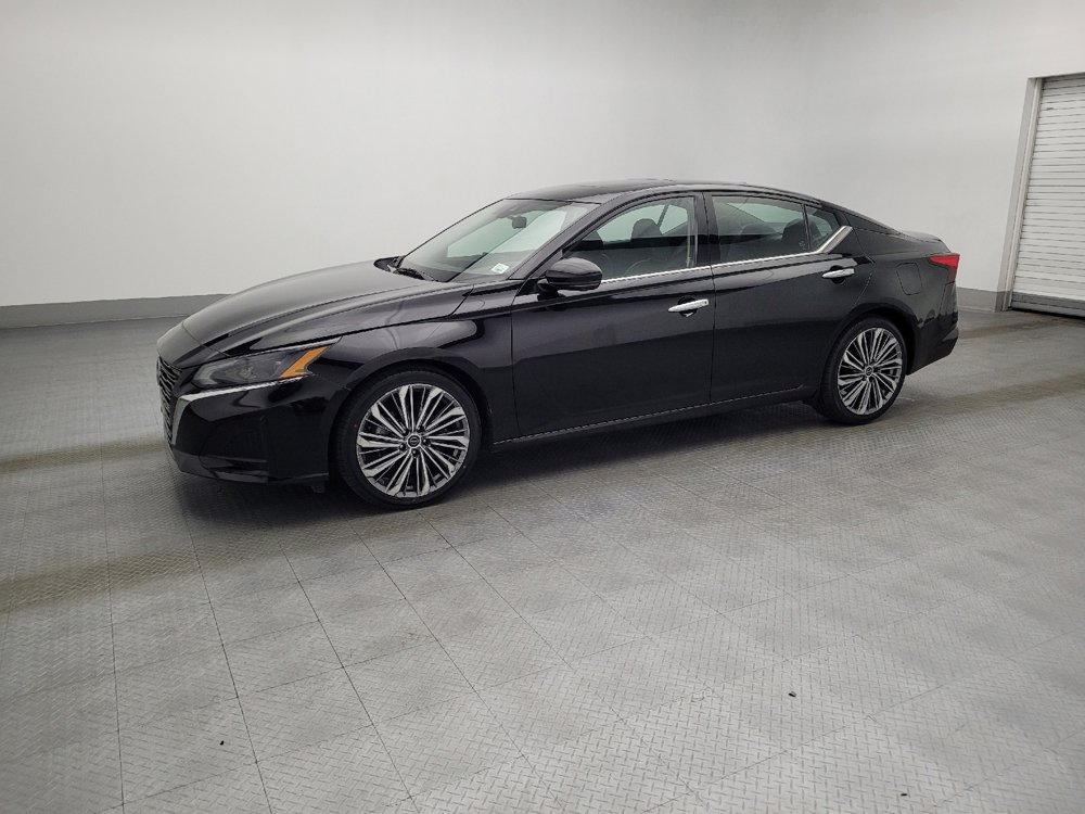 Used 2023 Nissan Altima 2.5 SL image 2