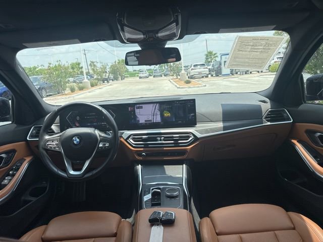 Used 2023 BMW 330i Sedan w/ Convenience Package RWD image 9