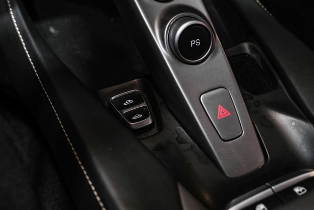 Used 2019 Ferrari Portofino image 35