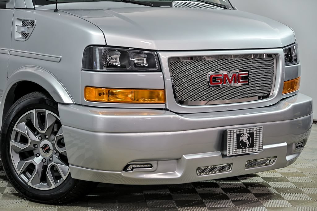 New 2026 GMC Savana 2500 w/ Driver Convenience Package RWD image 2