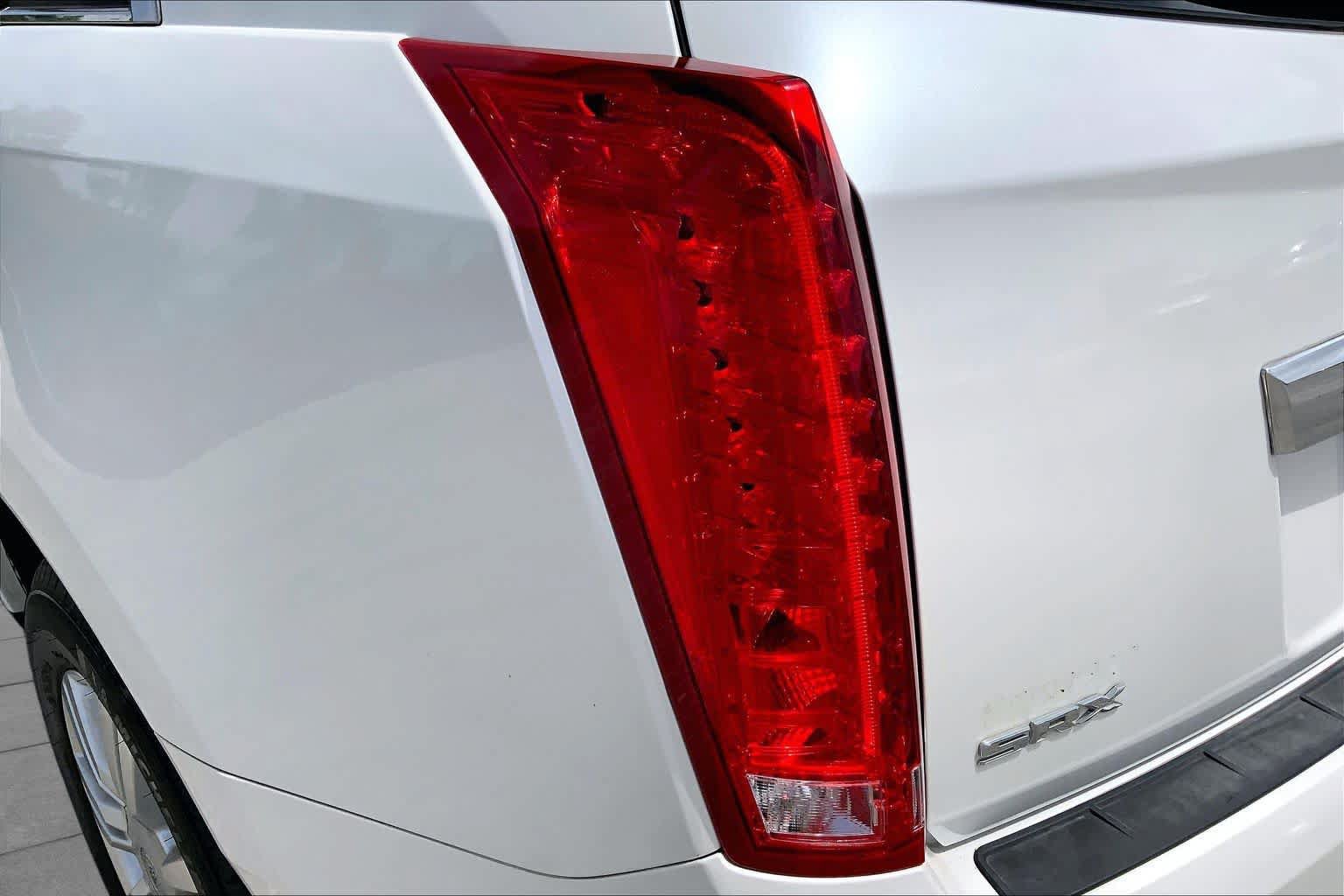 Used 2013 Cadillac SRX Luxury FWD image 28