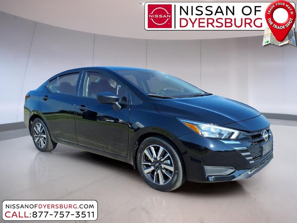 Used 2025 Nissan Versa S w/ S Plus Package FWD image 1