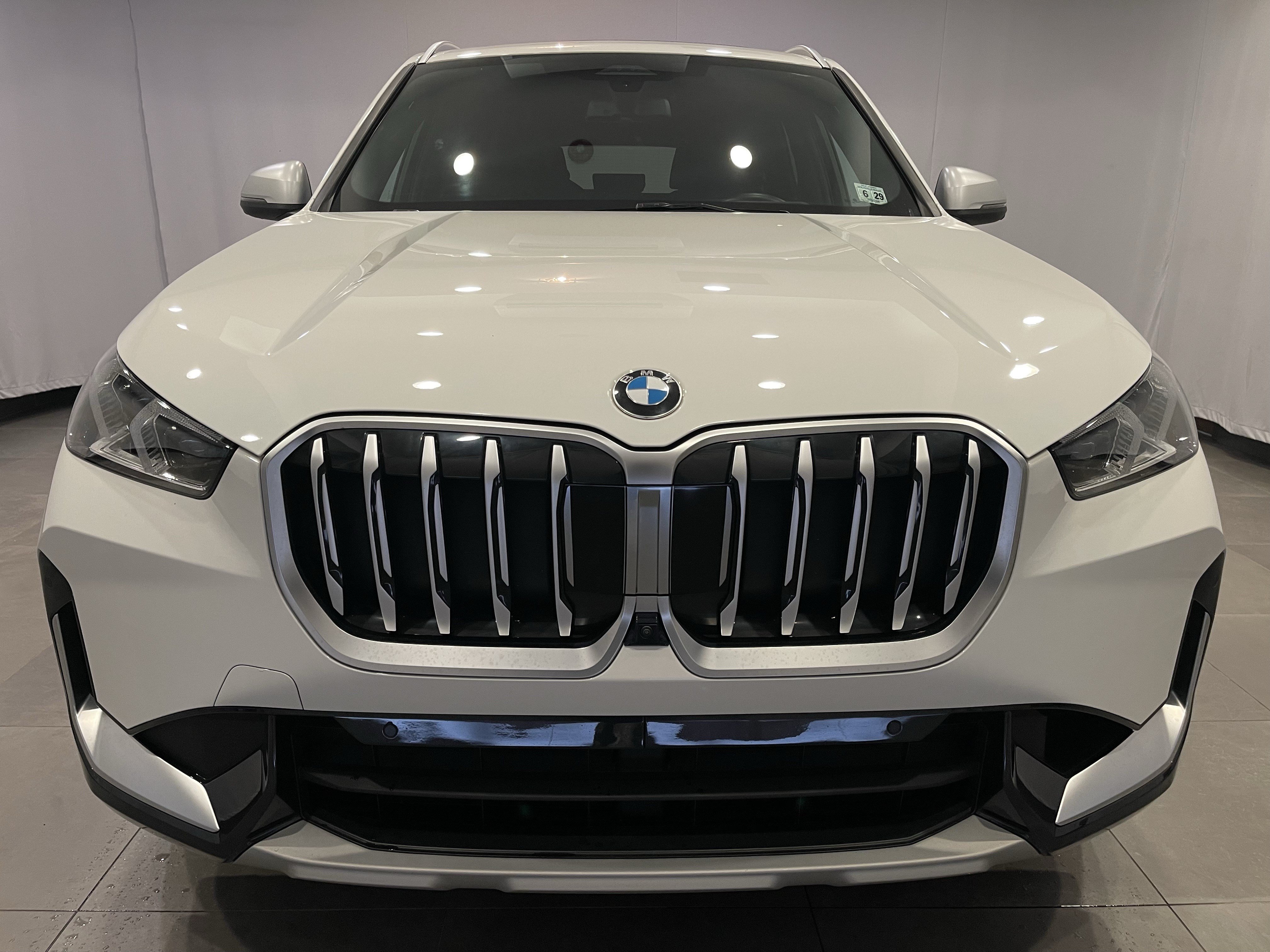 Used 2024 BMW X1 xDrive28i w/ Technology Package AWD/4WD image 2