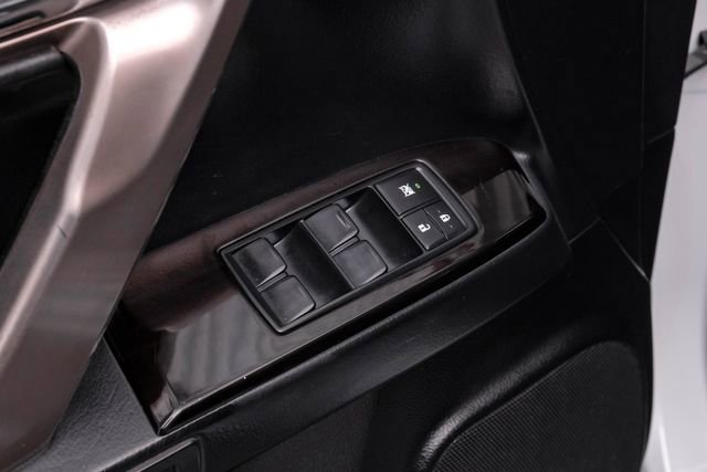 Used 2015 Lexus GX 460 w/ Navigation Package image 39