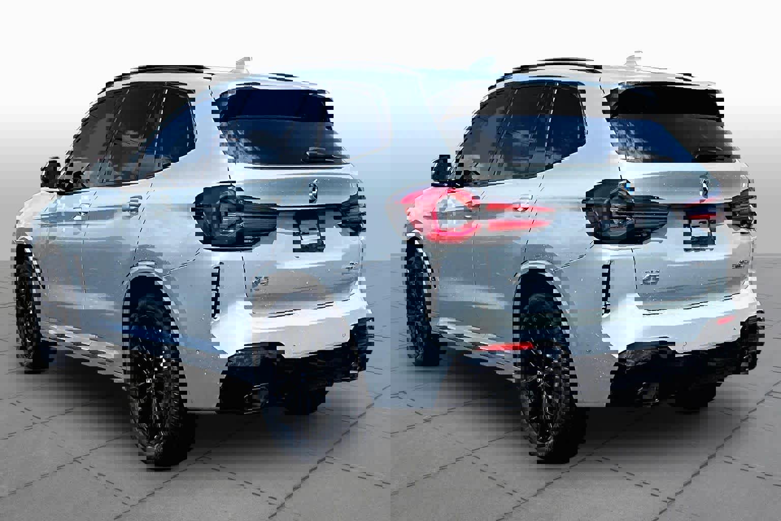 Used 2024 BMW X3 sDrive30i w/ Premium Package image 11