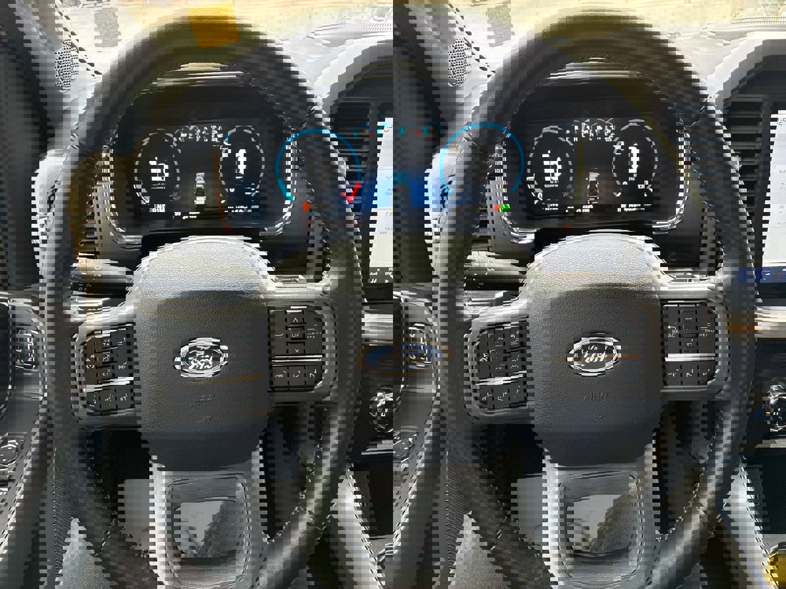 Used 2021 Ford F150 Lariat w/ Equipment Group 502A High image 25