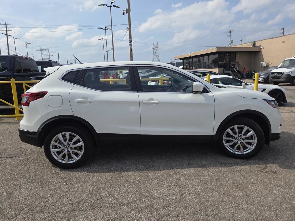 Used 2022 Nissan Rogue Sport S FWD image 15