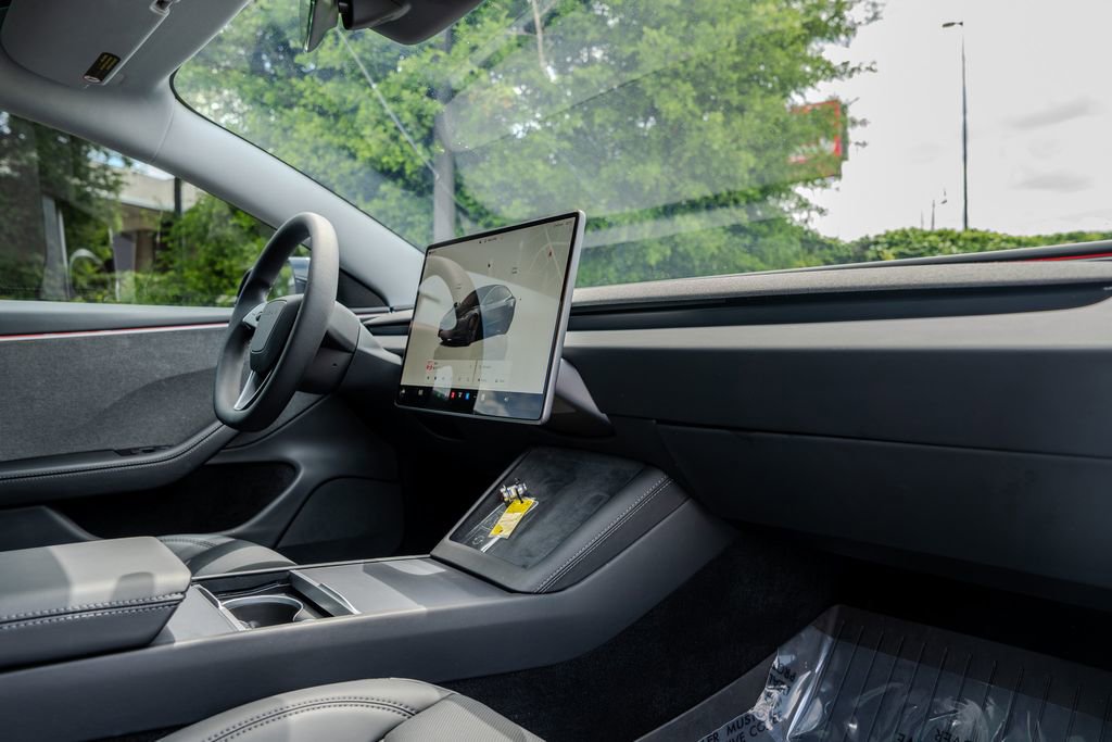 Used 2024 Tesla Model 3 Long Range RWD image 21