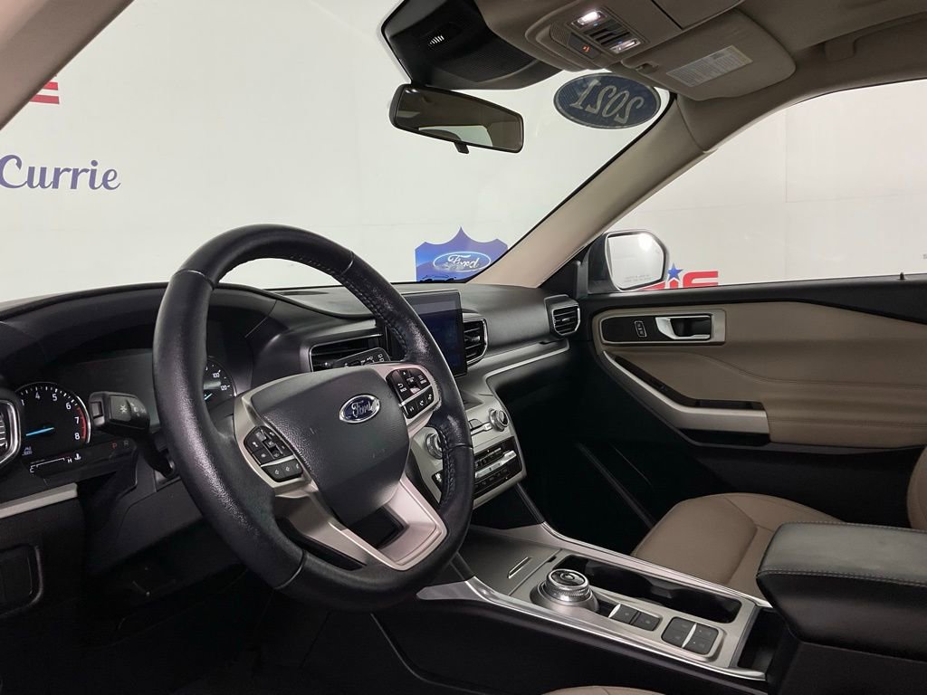 Used 2021 Ford Explorer XLT w/ Equipment Group 202A image 13