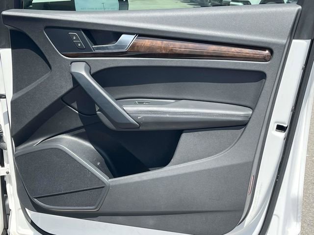 Used 2020 Audi Q5 2.0T Premium Plus w/ Premium Plus Package image 27