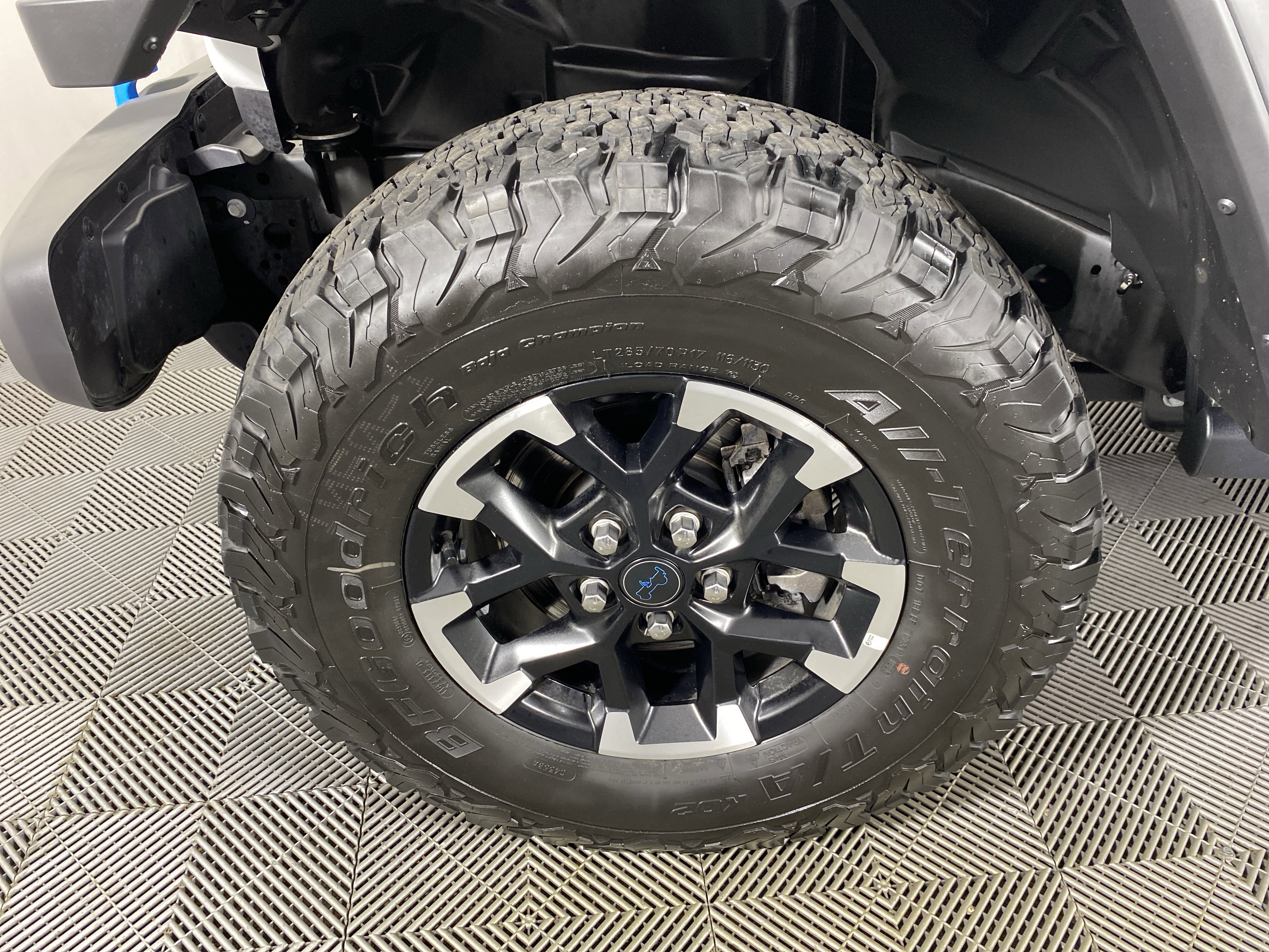 Used 2025 Jeep Wrangler Unlimited Rubicon 4xe w/ Convenience Group AWD/4WD image 13