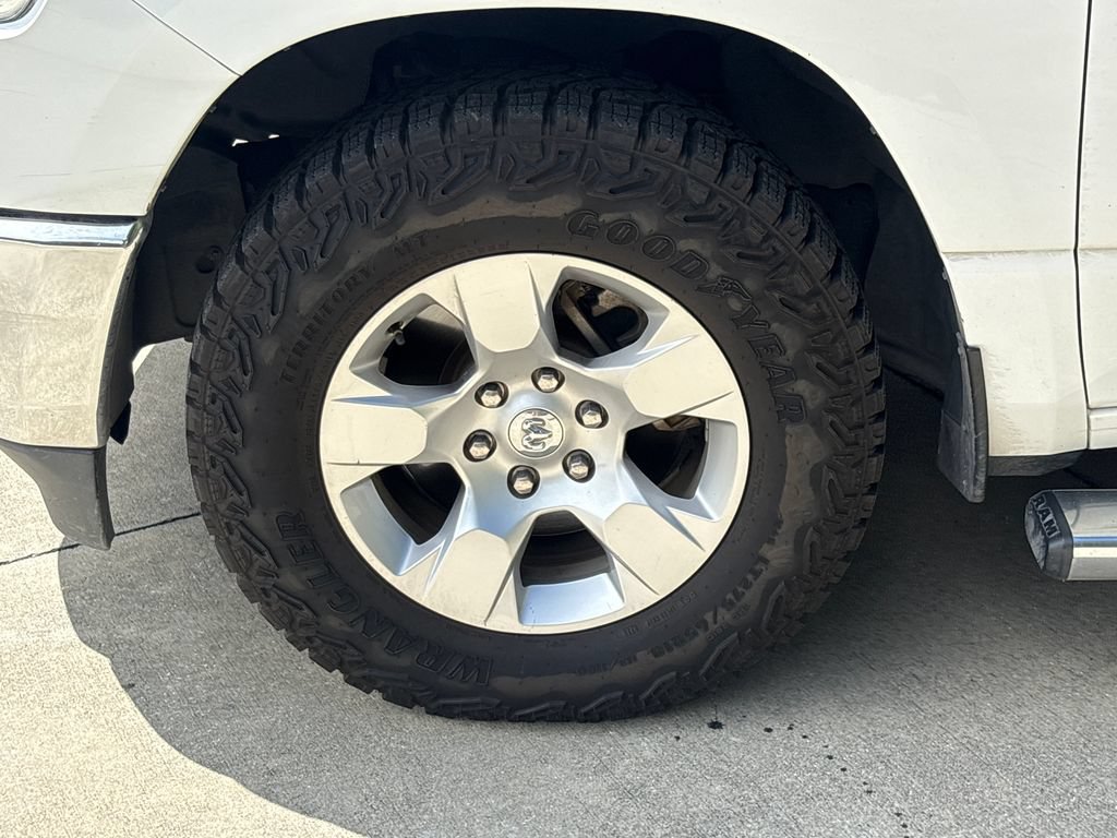 Used 2019 RAM 1500 Big Horn RWD image 12