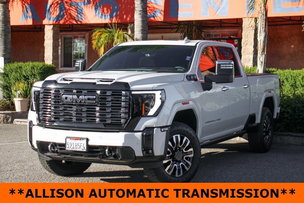 Used 2025 GMC Sierra 2500 Denali Ultimate image 4