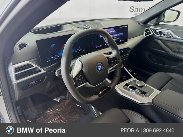 Used 2025 BMW i4 xDrive40i w/ Premium Package image 9