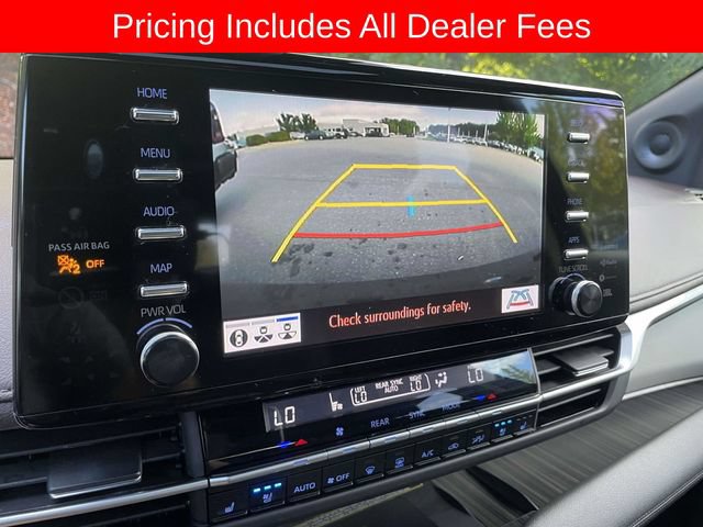 Used 2023 Toyota Sienna Platinum AWD/4WD image 35