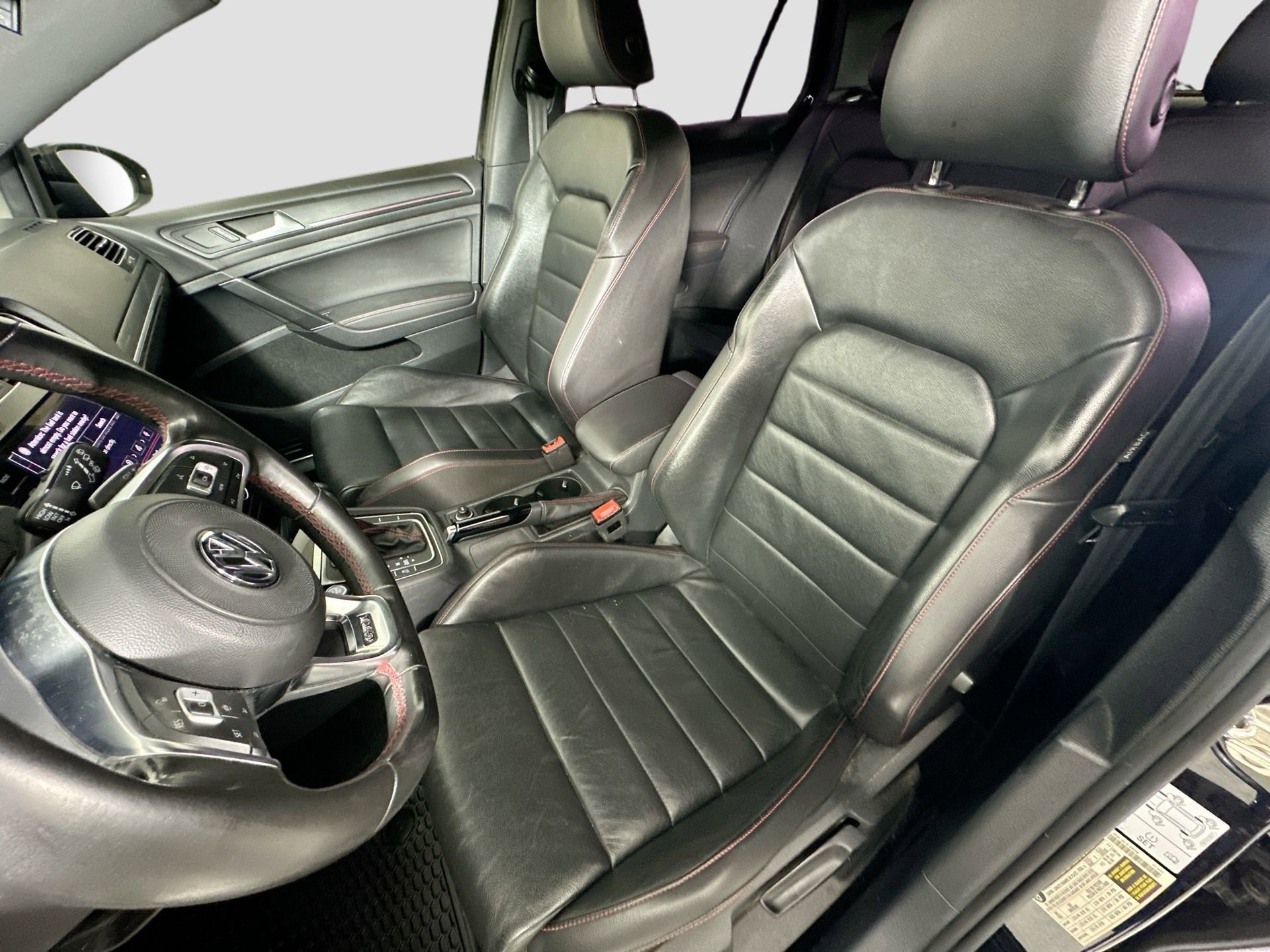 Used 2021 Volkswagen GTI SE image 20