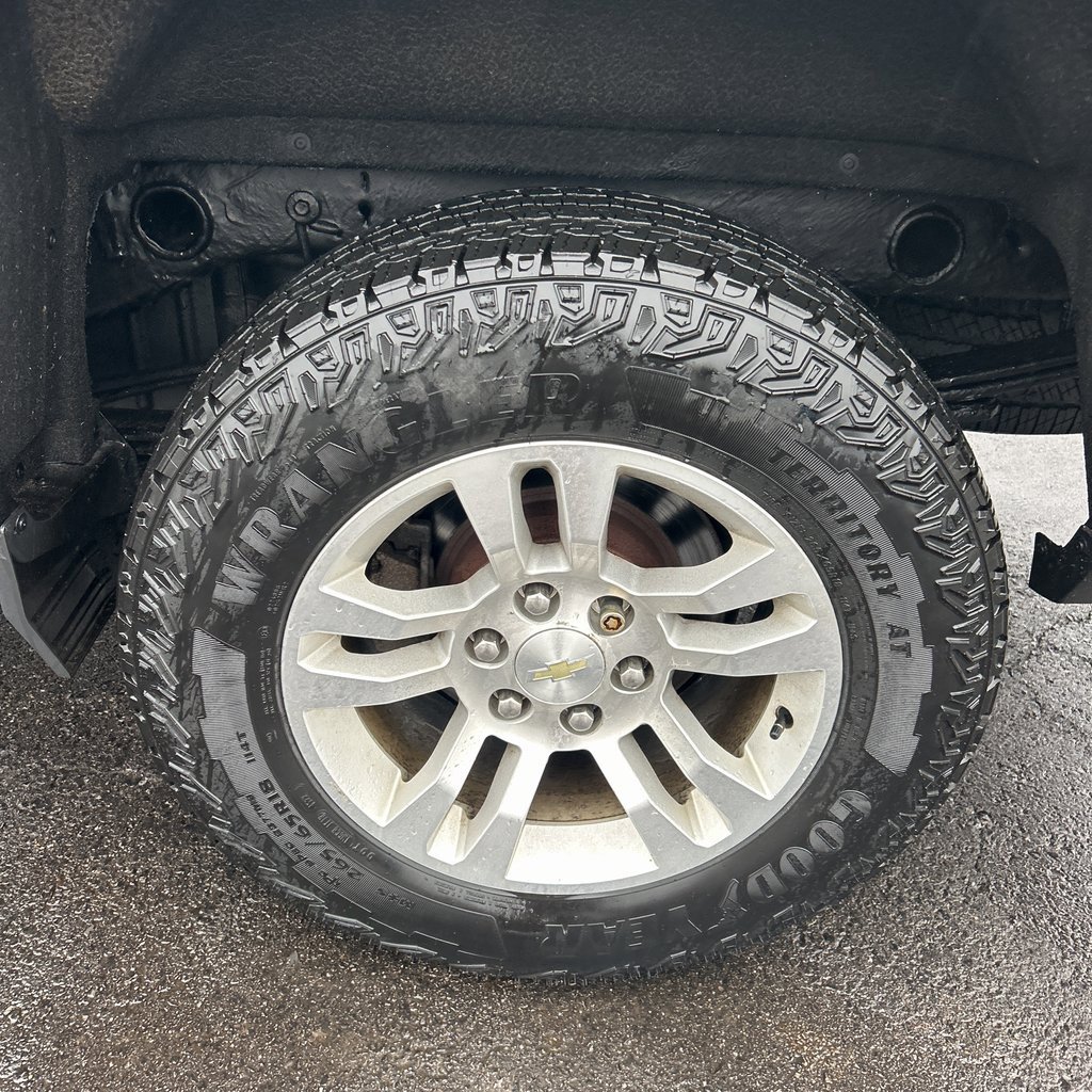 Used 2018 Chevrolet Silverado 1500 LT w/ All Star Edition image 10